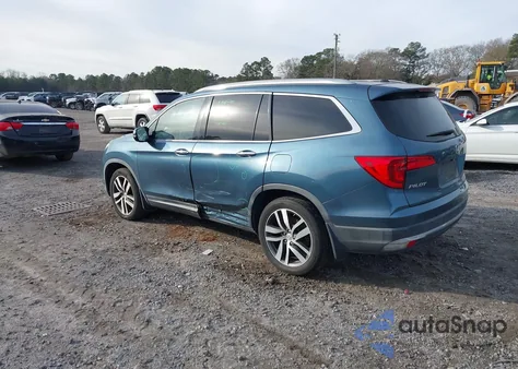 2016 Honda Pilot Touring z USA, uszkodzony, nr VIN 5FNYF5H95GB052902